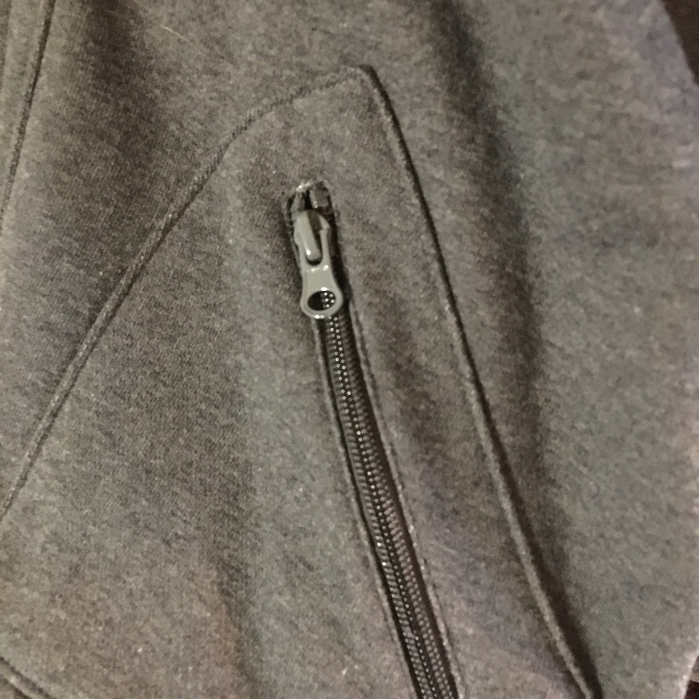 NWT grey cropped hoodie - Picture 3 of 8
